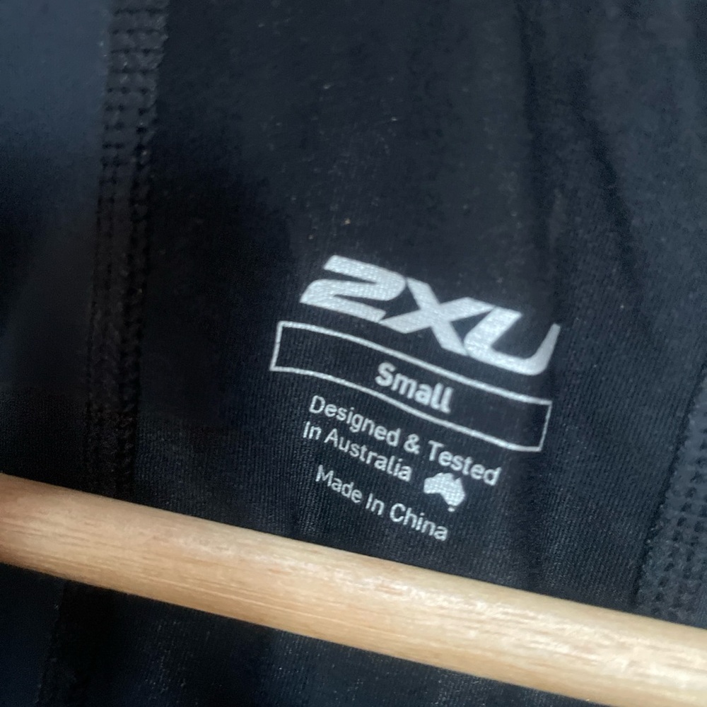 2XU Compression Top - Picture 4 of 6